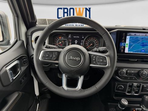 Used 2026 Jeep Wrangler Unlimited Sahara AWD/4WD image 20