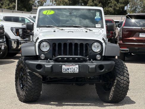 Used 2017 Jeep Wrangler Unlimited Sport AWD/4WD image 2