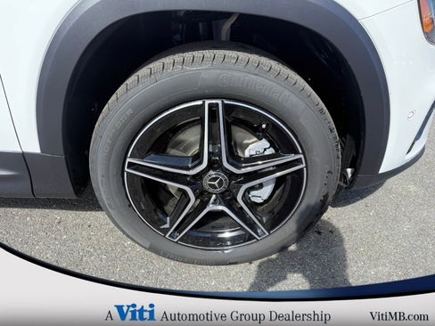 Used 2026 Mercedes-Benz GLB 250 4MATIC image 10