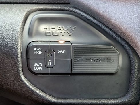 Used 2024 RAM 2500 Big Horn AWD/4WD image 23