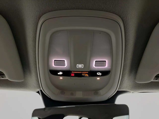 Used 2023 Volvo XC40 B4 Core w/ Convenience Package FWD image 55