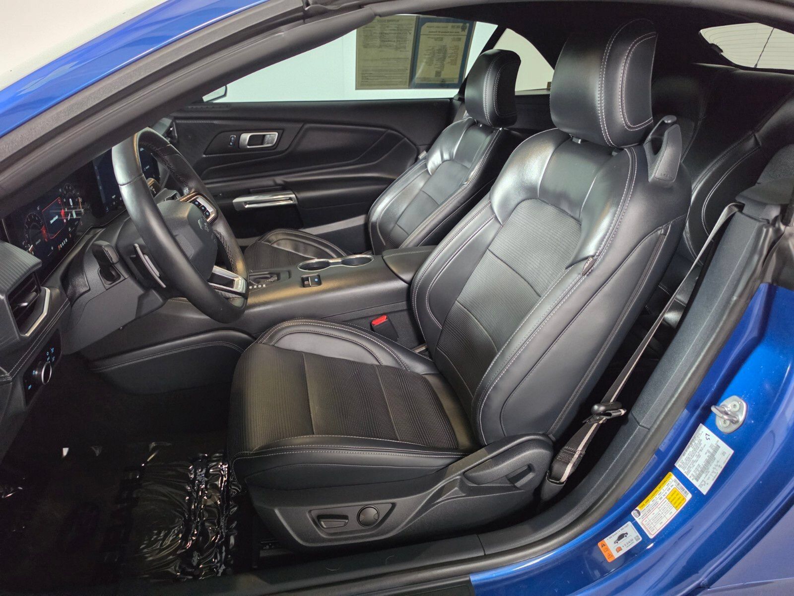 Used 2024 Ford Mustang GT Premium RWD image 17