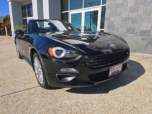 Used 2019 FIAT 124 Spider Classica w/ Technology Group image 25