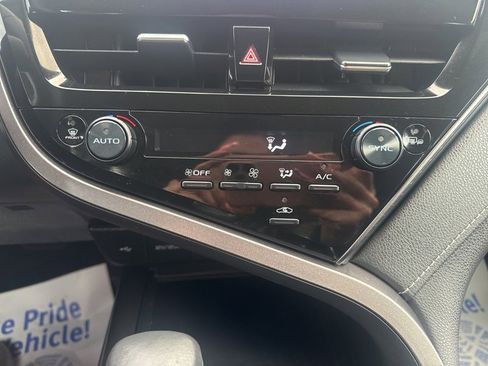 Used 2024 Toyota Camry SE image 34