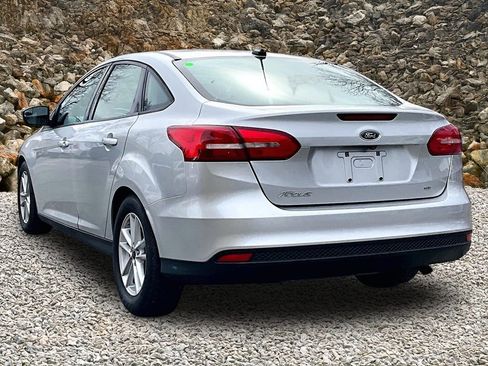 Used 2016 Ford Focus SE image 11