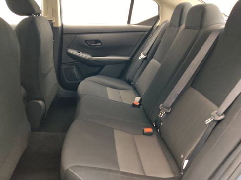 Used 2025 Nissan Sentra SV FWD image 18