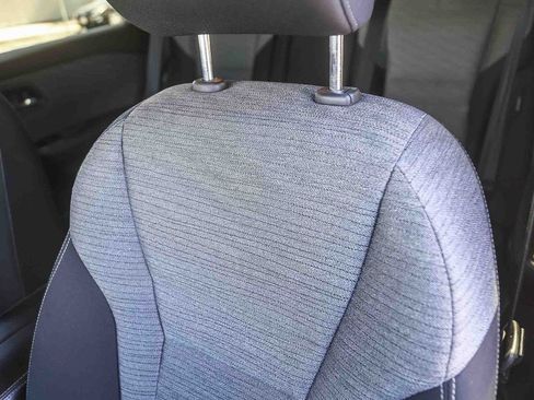 Used 2023 Nissan Rogue SV FWD image 23