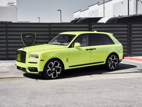 Used 2024 Rolls-Royce Cullinan image 6