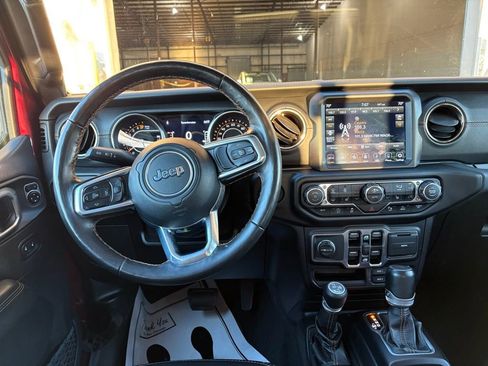Used 2021 Jeep Gladiator Overland image 31