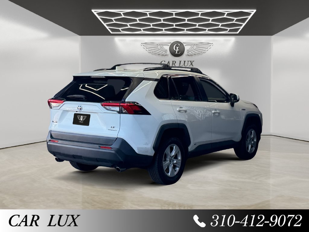 Used 2020 Toyota RAV4 LE AWD/4WD image 5