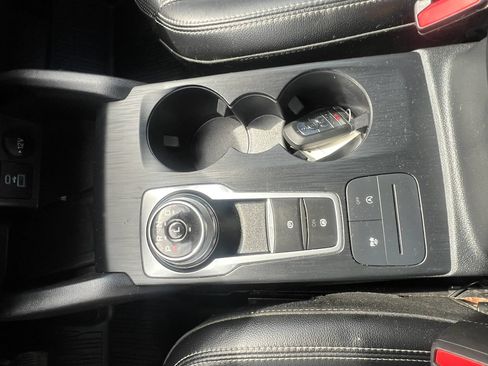 Used 2022 Ford Escape SEL w/ Technology Package FWD image 25