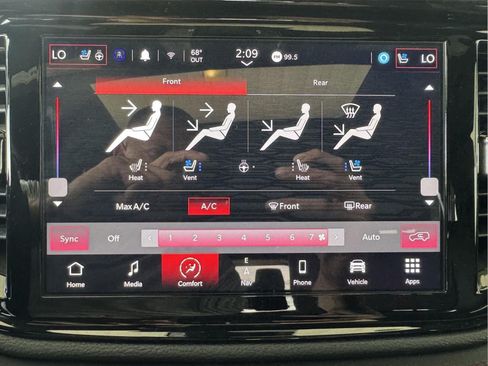 Used 2024 Dodge Durango R/T AWD/4WD image 16
