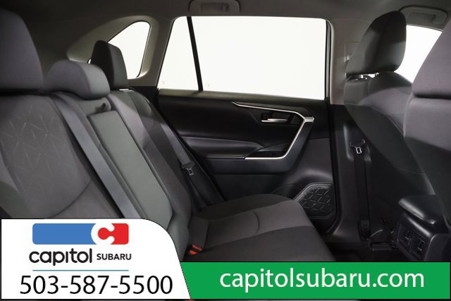 Used 2025 Toyota RAV4 XLE AWD/4WD image 23
