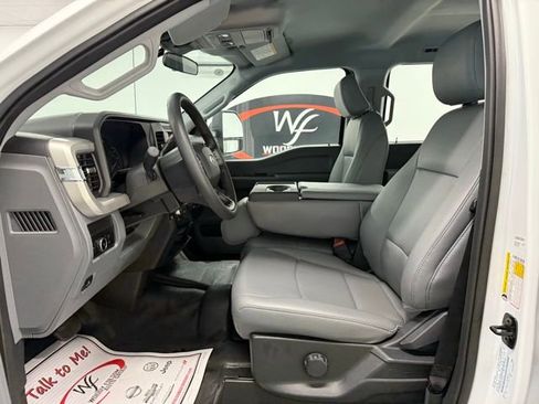New 2026 Ford F250 XL w/ XL Chrome Package image 9