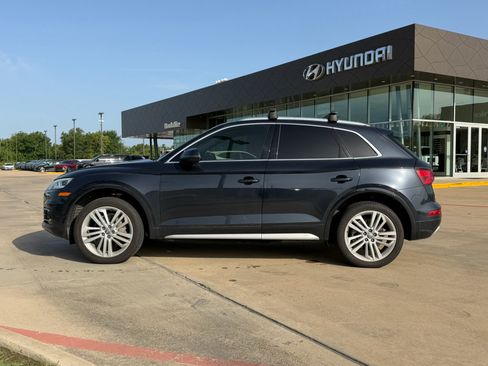 Used 2018 Audi Q5 Prestige w/ Prestige Package AWD/4WD image 2