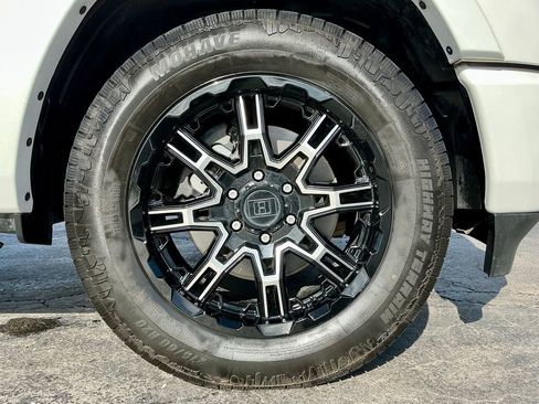 Used 2019 RAM 1500 Laramie image 20