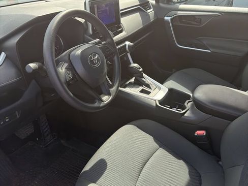Used 2024 Toyota RAV4 LE AWD/4WD image 12