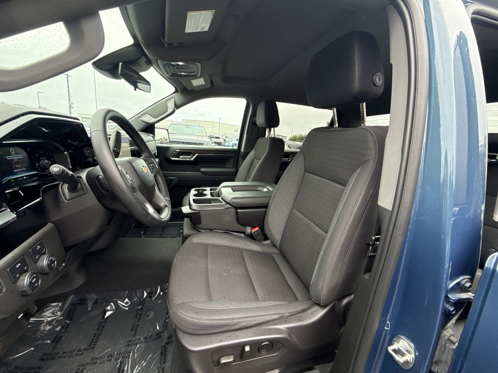 Used 2024 Chevrolet Silverado 1500 LT AWD/4WD image 14