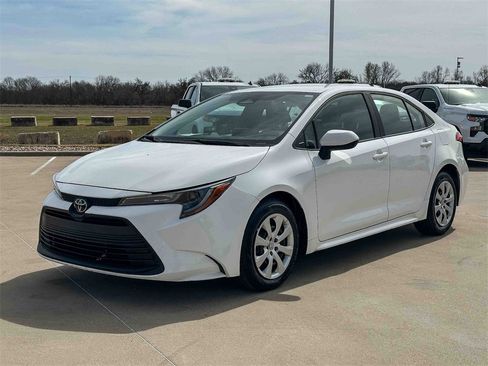 Certified 2024 Toyota Corolla LE image 7
