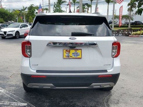 Used 2024 Ford Explorer XLT w/ Equipment Group 202A AWD/4WD image 6