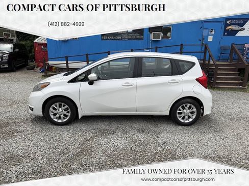 Used 2017 Nissan Versa Note SV w/ SV Appearance Package FWD image 1