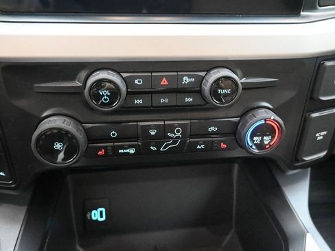 Used 2025 Ford F350 XLT w/ Black Appearance Package image 26