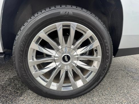 Used 2016 Cadillac Escalade ESV Premium AWD/4WD image 11