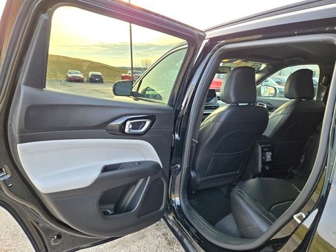 Used 2024 Jeep Compass Limited image 26