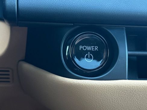 Used 2026 Lexus ES 350e w/ Convenience Package FWD image 21