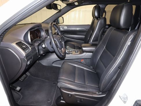 Used 2020 Jeep Grand Cherokee Limited image 14