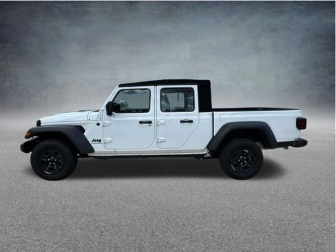 Used 2024 Jeep Gladiator Sport AWD/4WD image 8