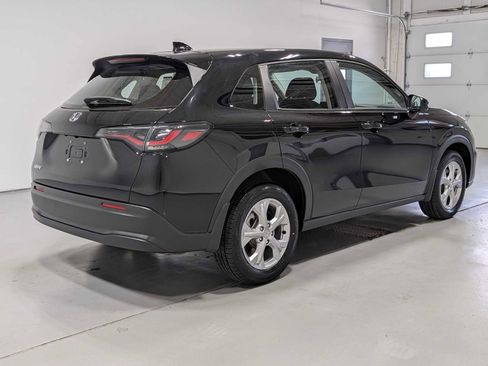 Certified 2023 Honda HR-V LX image 8