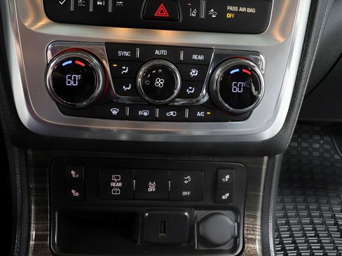 Used 2017 GMC Acadia Limited SLT AWD/4WD image 10