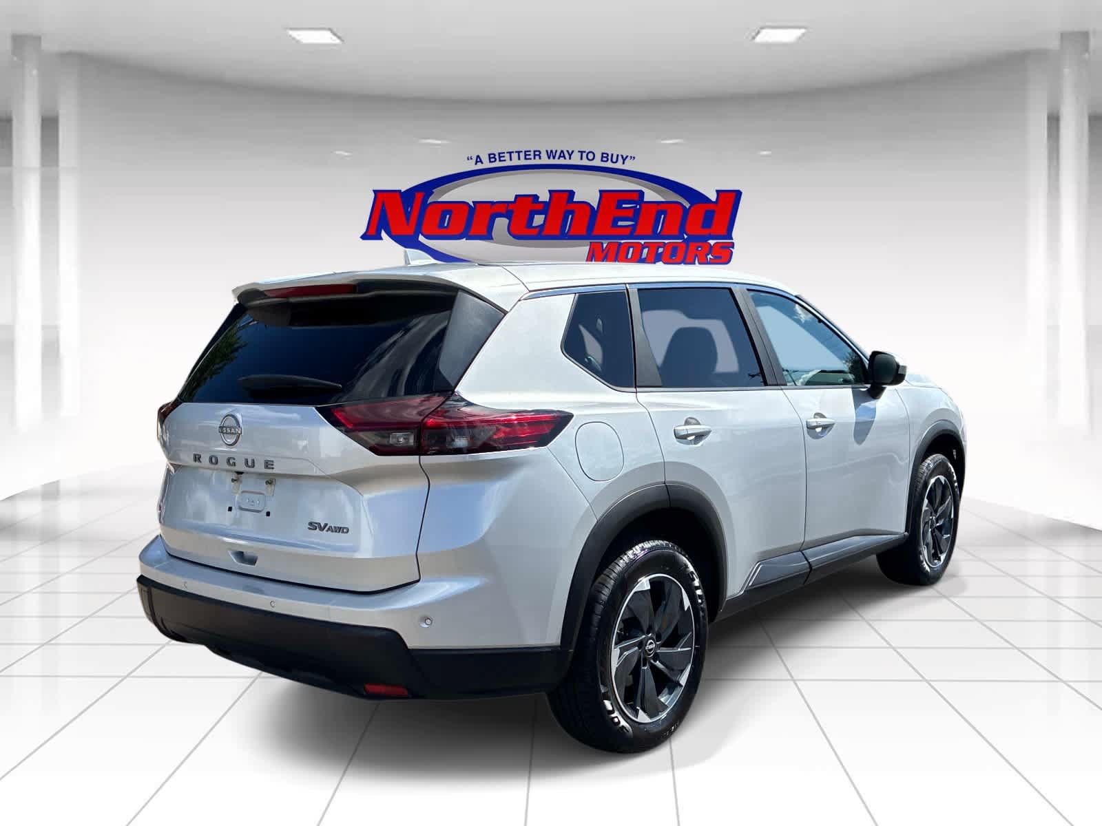 Used 2024 Nissan Rogue SV AWD/4WD image 7