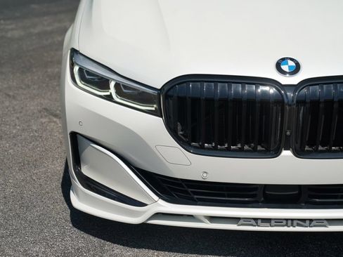 Used 2022 BMW ALPINA B7 xDrive w/ Luxury Rear Seating Package AWD/4WD image 27