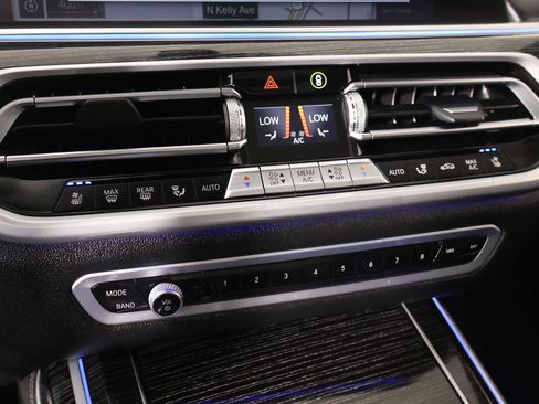 Used 2022 BMW X7 M50i AWD/4WD image 8