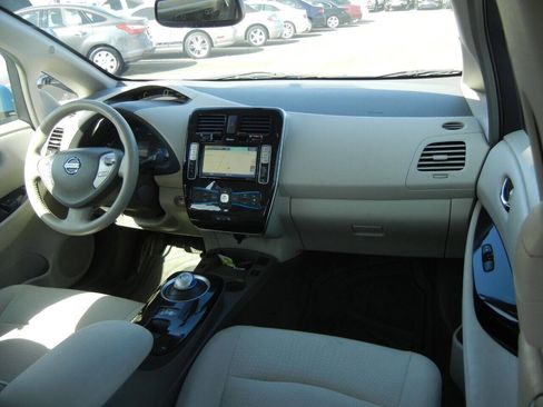 Used 2012 Nissan Leaf SL w/ Protection Pkg FWD image 26