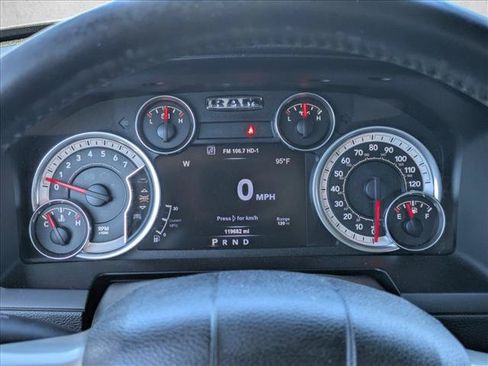 Used 2015 RAM 1500 Laramie w/ Convenience Group AWD/4WD image 10