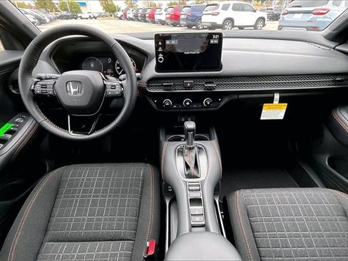 New 2026 Honda HR-V Sport image 4