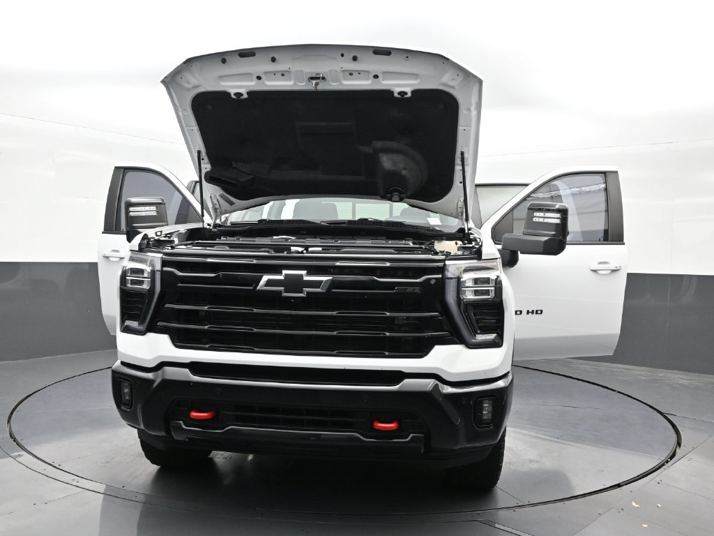 Used 2025 Chevrolet Silverado 2500 LT w/ Trail Boss Package AWD/4WD image 36