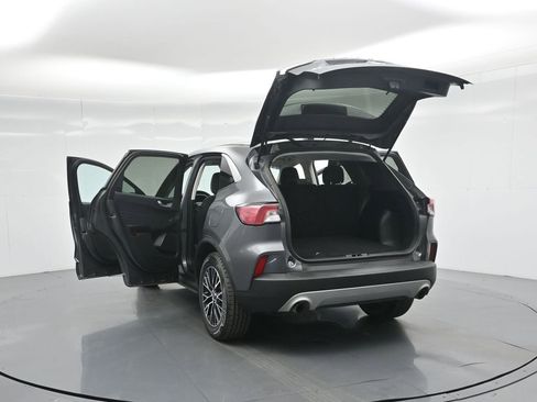 Used 2021 Ford Escape SE image 35