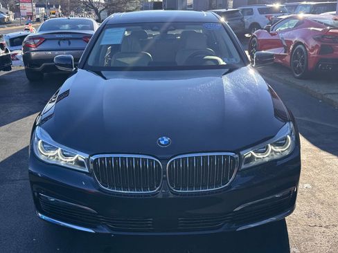 Used 2016 BMW 750i xDrive image 3