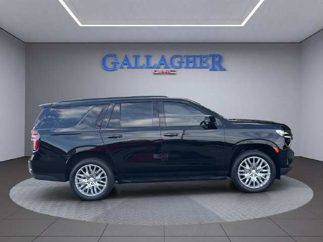 Used 2023 Chevrolet Tahoe RST w/ Luxury Package AWD/4WD image 4