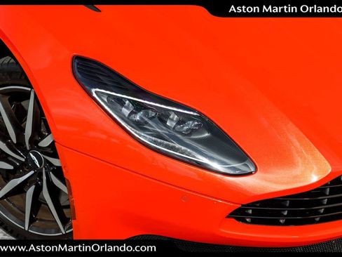 Used 2020 Aston Martin DB11 Volante RWD image 16