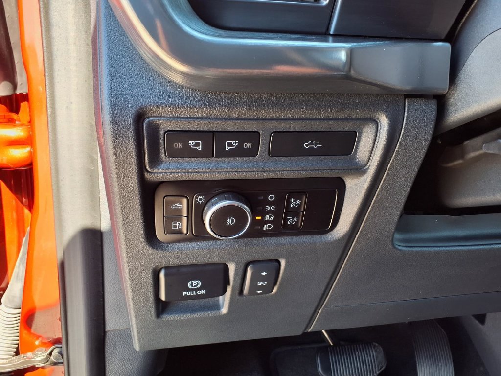 Used 2023 Ford F150 Lariat w/ FX4 Off-Road Package AWD/4WD image 27