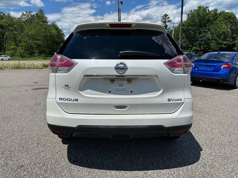 Used 2016 Nissan Rogue SV w/ SV Premium Package AWD/4WD image 4