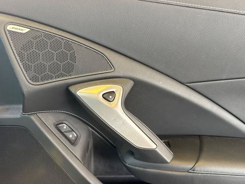 Used 2018 Chevrolet Corvette Z06 RWD image 16