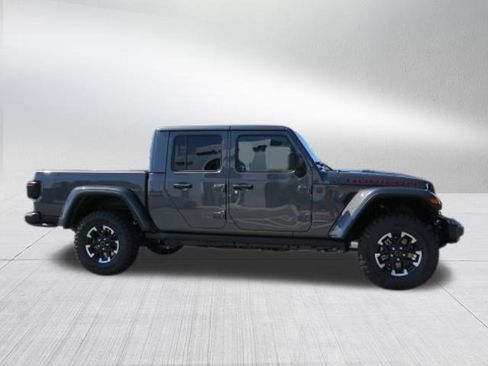 New 2025 Jeep Gladiator Rubicon image 2