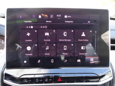 Used 2024 Jeep Compass Latitude image 23