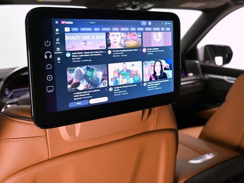 Used 2025 Cadillac Escalade Premium Luxury RWD image 26